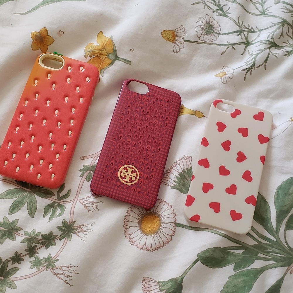 Bunch of iPhone 5, 5s, SE cases